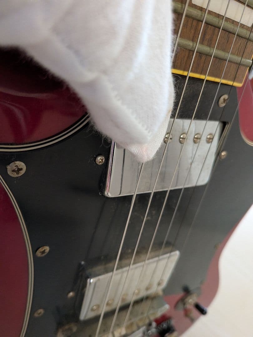 レッドエレキギター SGスタイル本体のみ