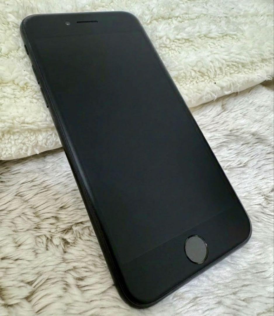 Apple iPhone SE 第2世代 SIM フリー128GB