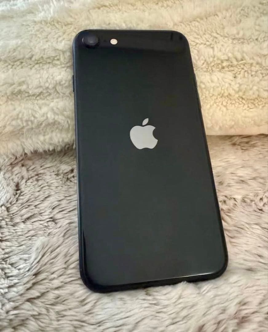 Apple iPhone SE 第2世代 SIM フリー128GB