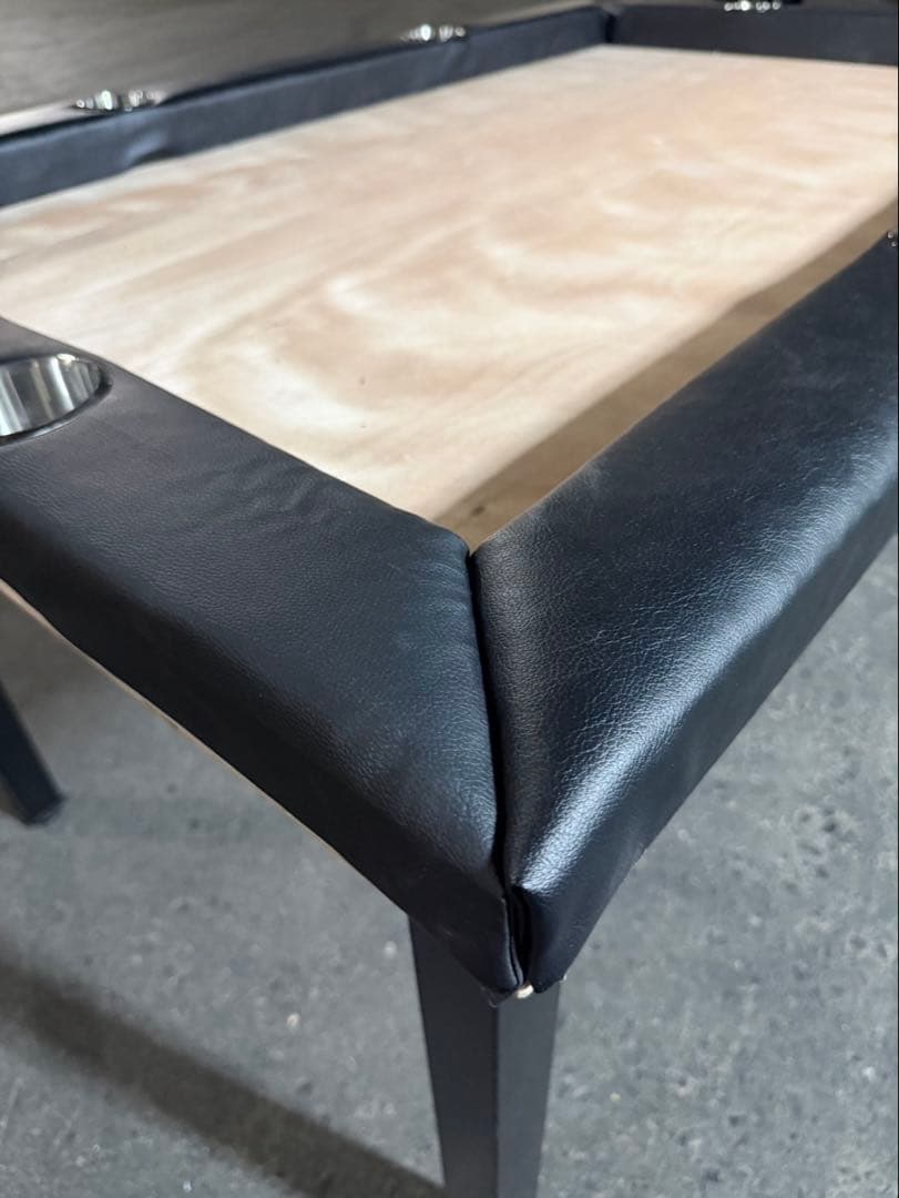 ダイニングテーブル兼ポーカーテーブル