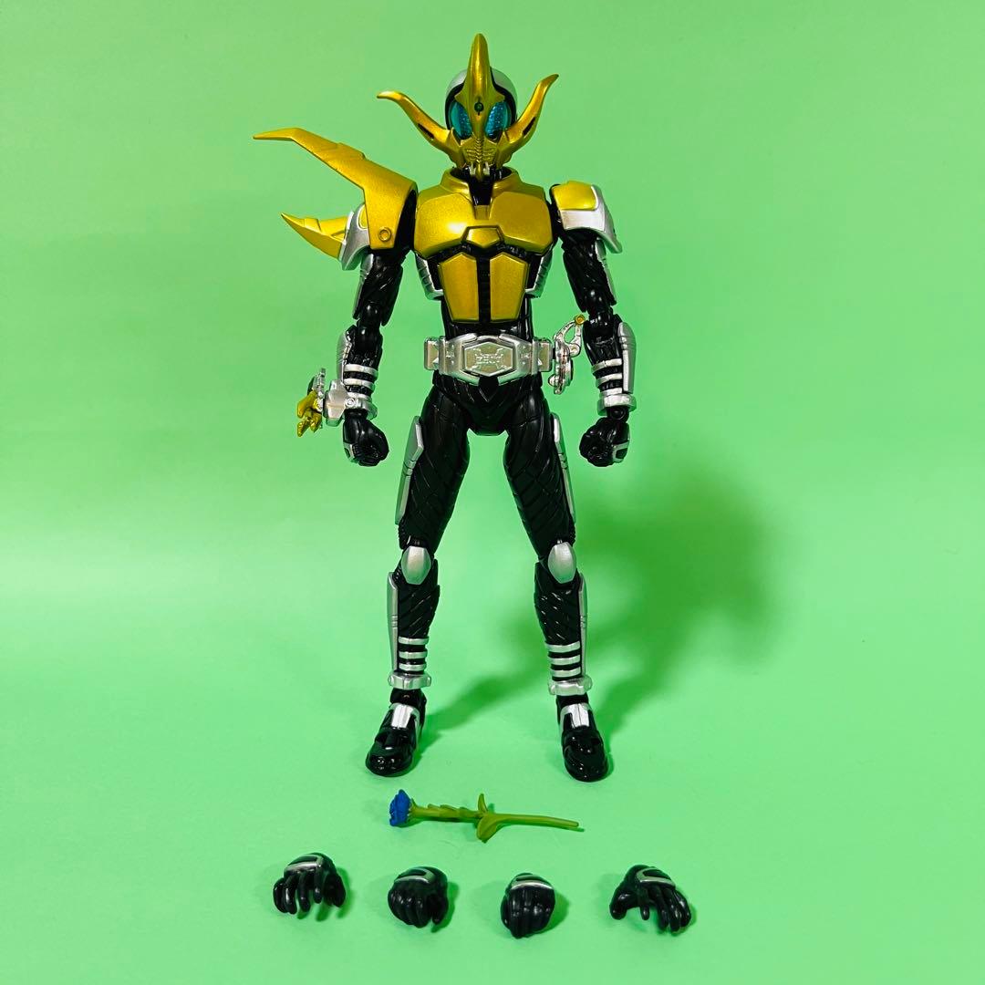 S.H.Figuarts 仮面ライダーコーカサス・ヘラクス・ケタロス　3体セット
