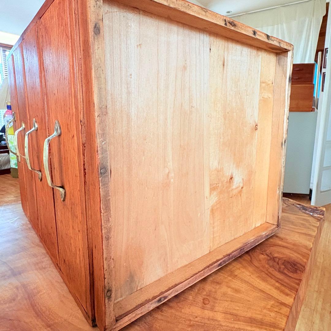 真鍮取手 アンティーク小引き出し 4段／無垢材／収納家具／ビンテージ