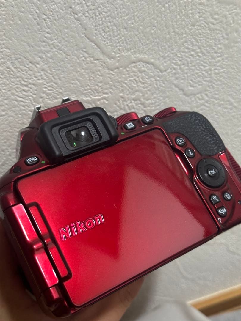 (レンズキット付)Nikon D5500 デジタル一眼レフ レッド