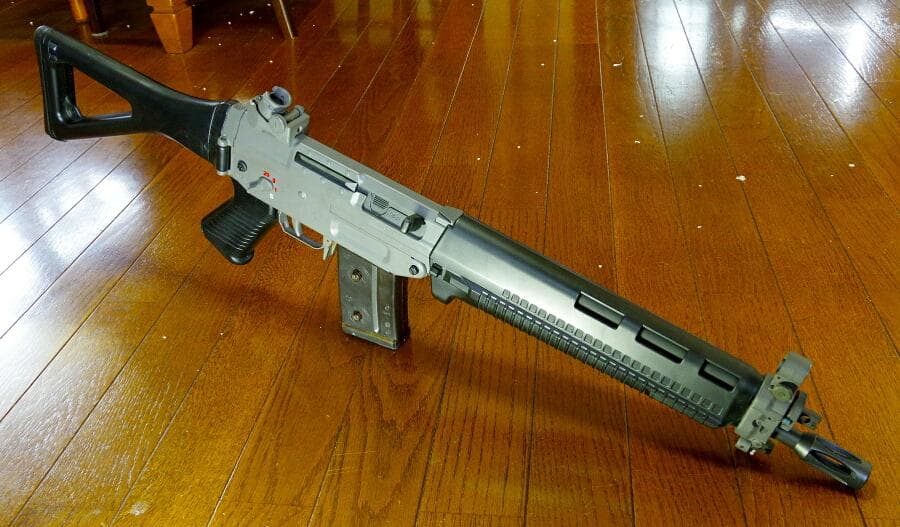 東京マルイ SIG SG551 SWAT 可変バースト付き
