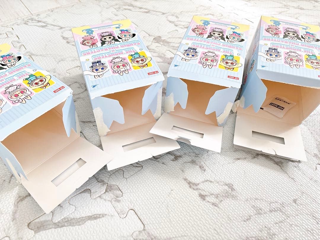 POPMART【ポップマート】ラブブ×サンリオ♡4体セット♡まとめ売り♡