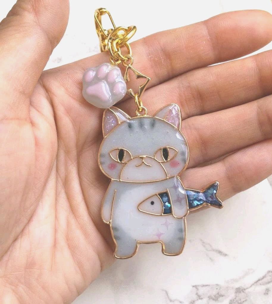 サバを持ったサバトラ猫ちゃん♡キーホルダー