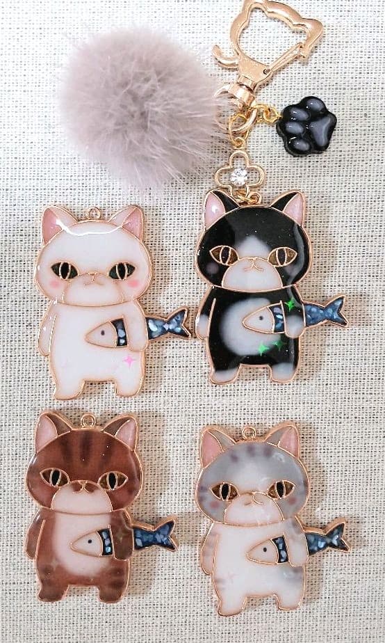 サバを持ったサバトラ猫ちゃん♡キーホルダー