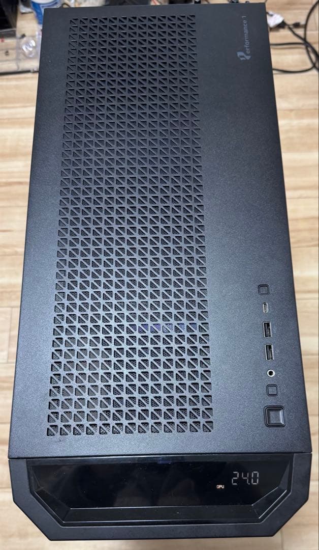 PCケース(自作PC用) Threadripper 2990WX / RX7600 / 32GB /