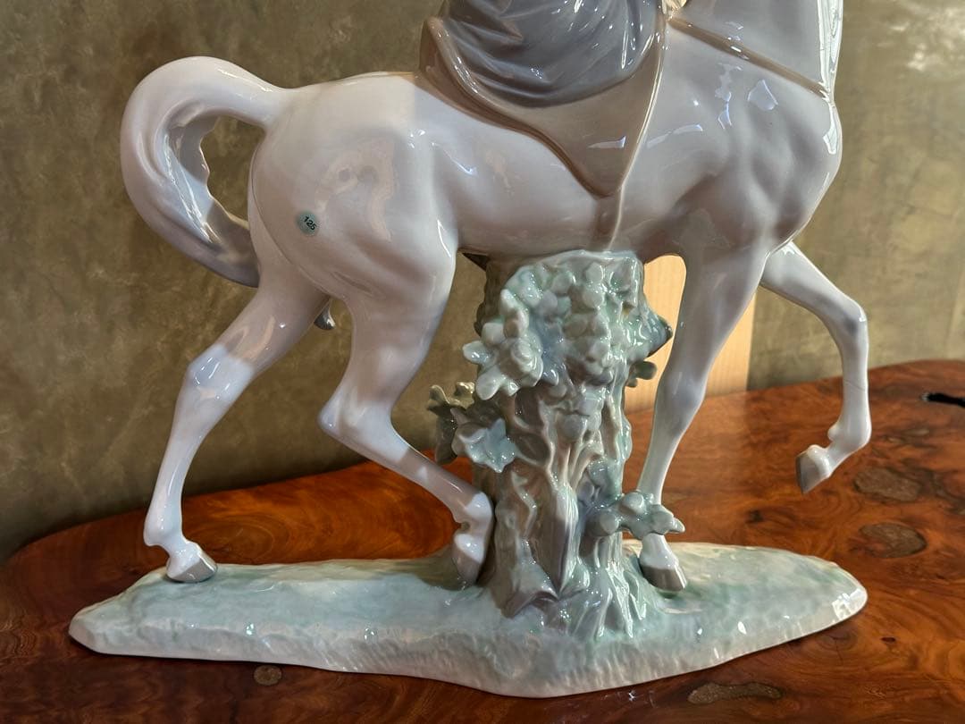 リヤドロ　『白い馬の少女』　フィギュリン　最終価格