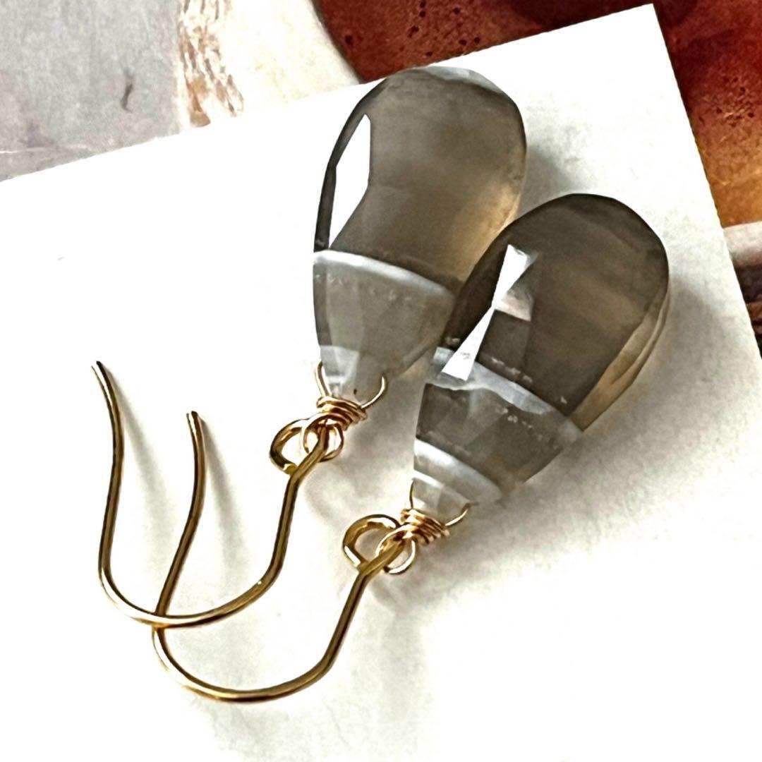 1点作品☆ 大粒菱形水色×グレーオパールピアス　イヤリングに変更可能☺︎