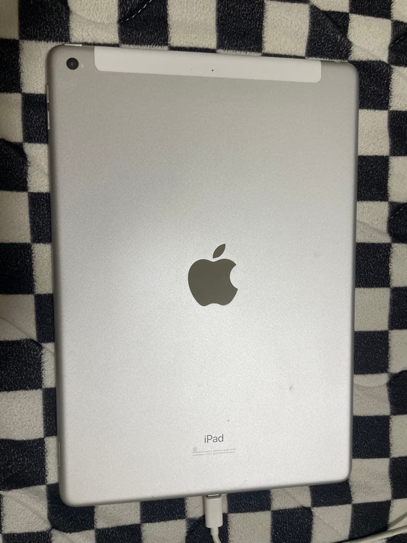 Apple iPad 7 (第7世代) 32GB シルバー