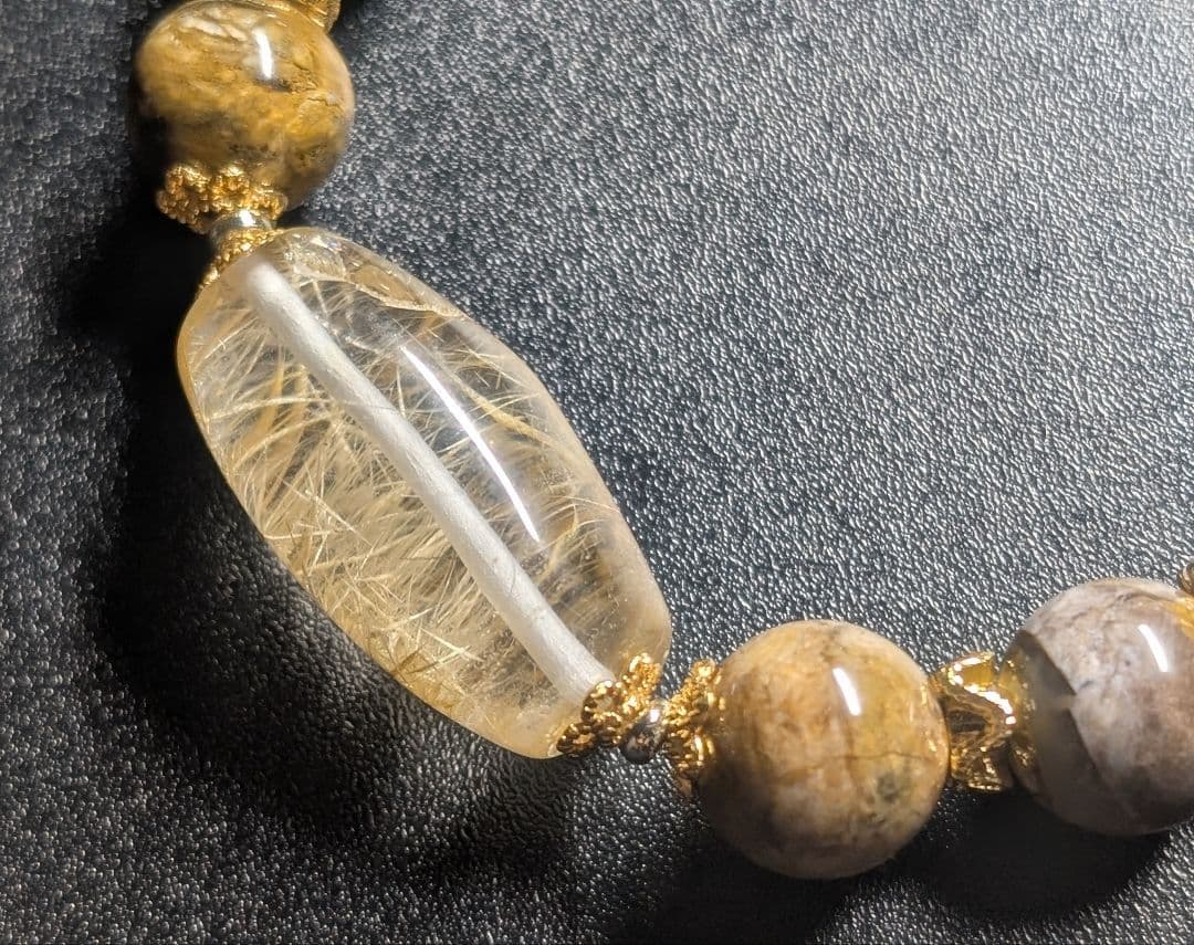 希少虹入り個性的シックホワイト☓ゴールドルチル天珠型☓ピクチャーオパールデサブレ