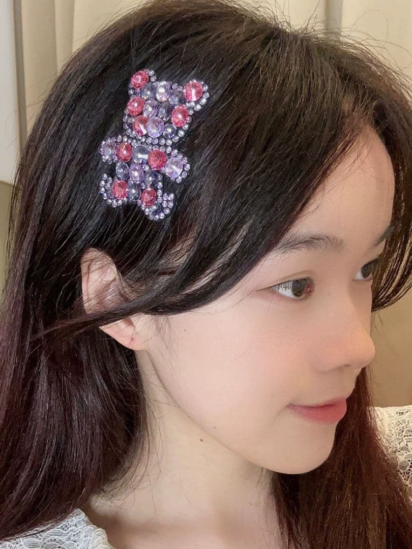 新作❤︎プレミアム限定441キラキラストーン大きめ可愛いくまのジュエルヘアピン高級