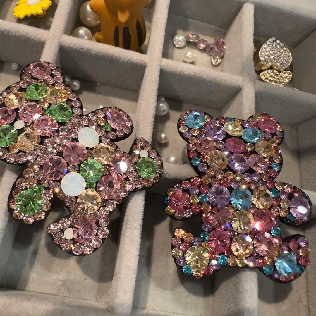 新作❤︎プレミアム限定441キラキラストーン大きめ可愛いくまのジュエルヘアピン高級