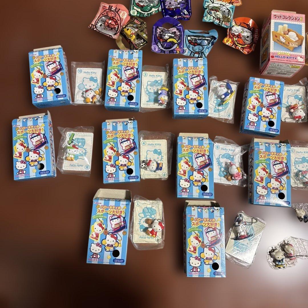 ハローキティ ブラインドボックス キーチェーン ストラップ