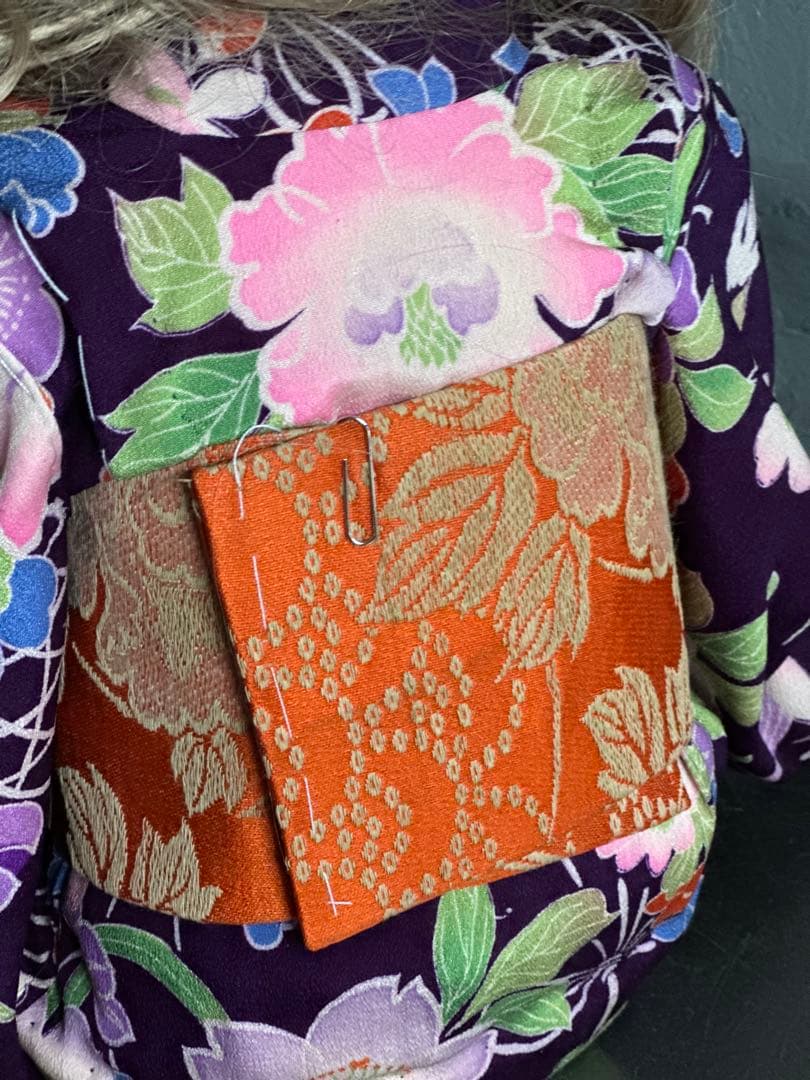 最終お値下げ‼️可愛いすぎます！ビスクドール　花柄お着物の青い目の金髪人形