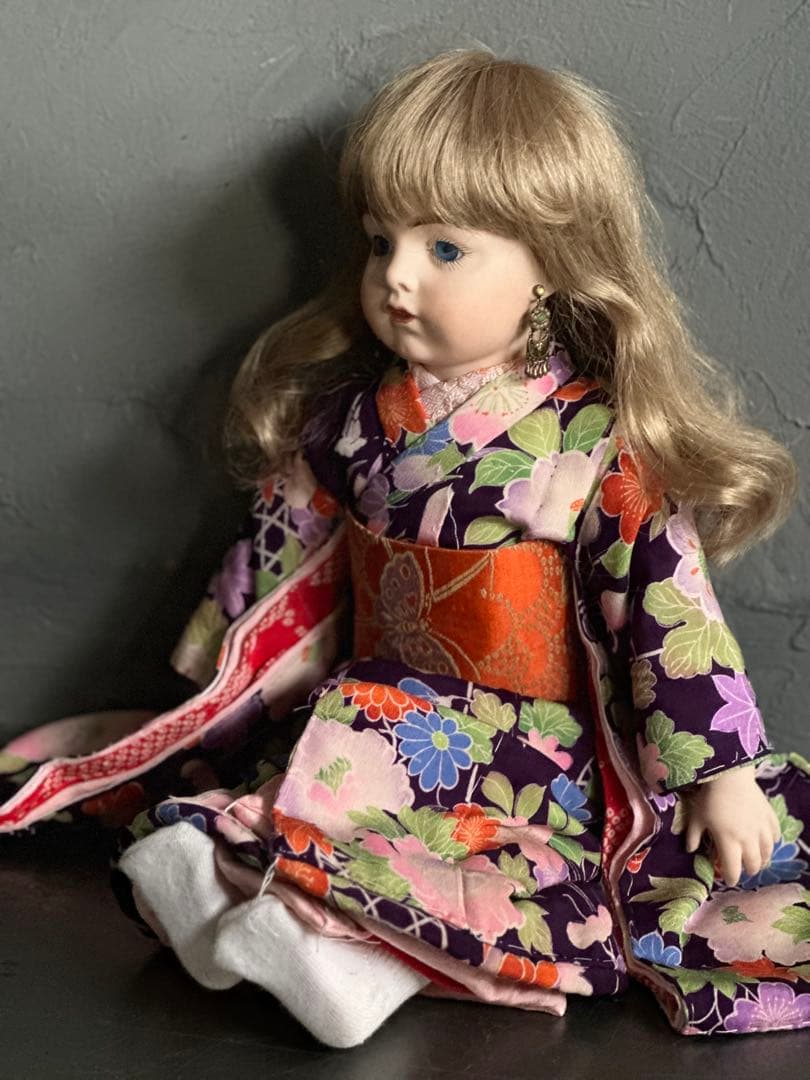 最終お値下げ‼️可愛いすぎます！ビスクドール　花柄お着物の青い目の金髪人形