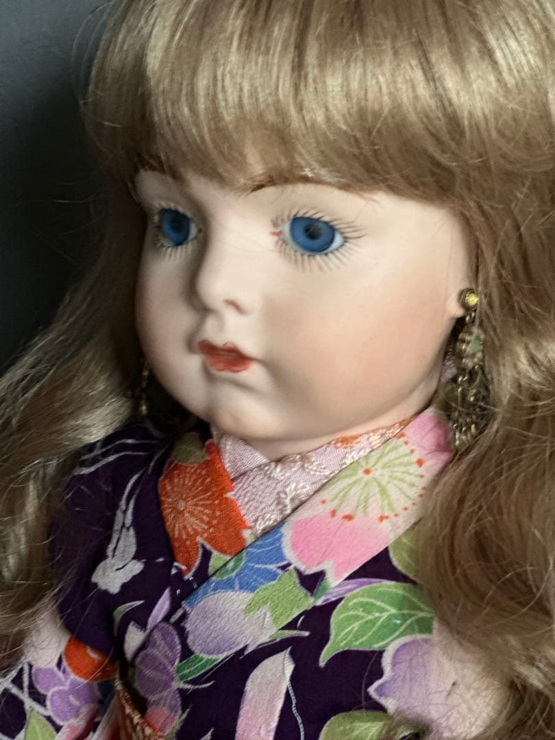 最終お値下げ‼️可愛いすぎます！ビスクドール　花柄お着物の青い目の金髪人形