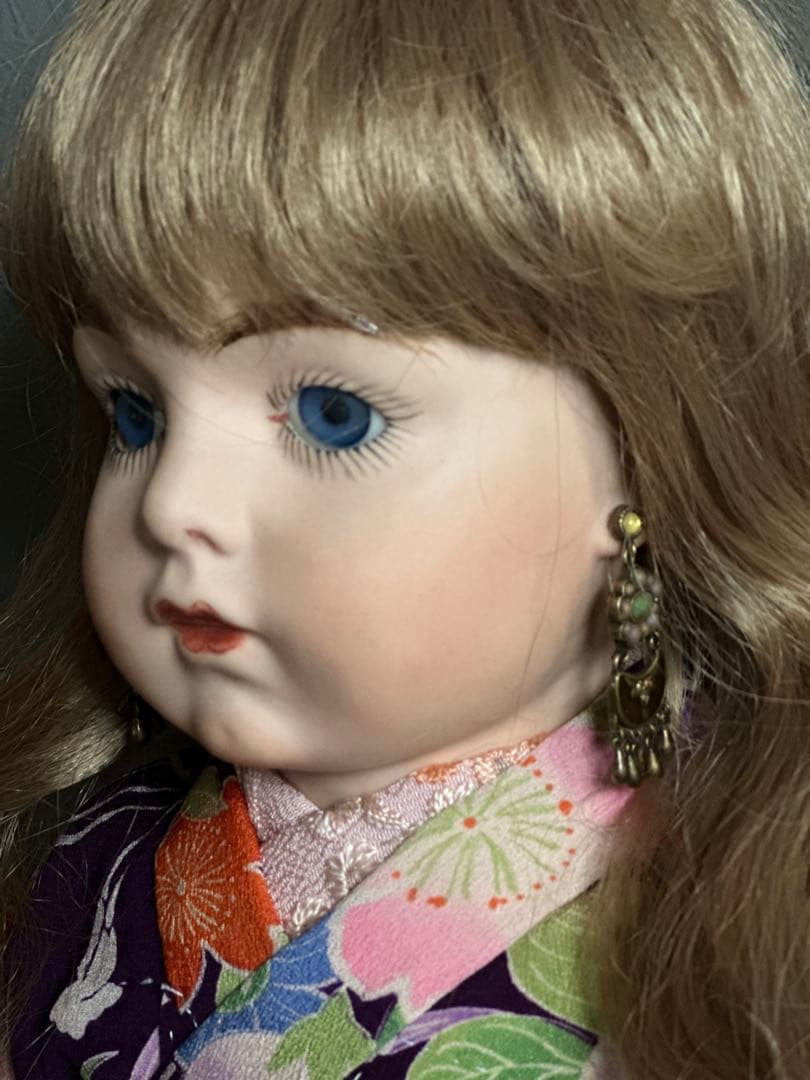 最終お値下げ‼️可愛いすぎます！ビスクドール　花柄お着物の青い目の金髪人形
