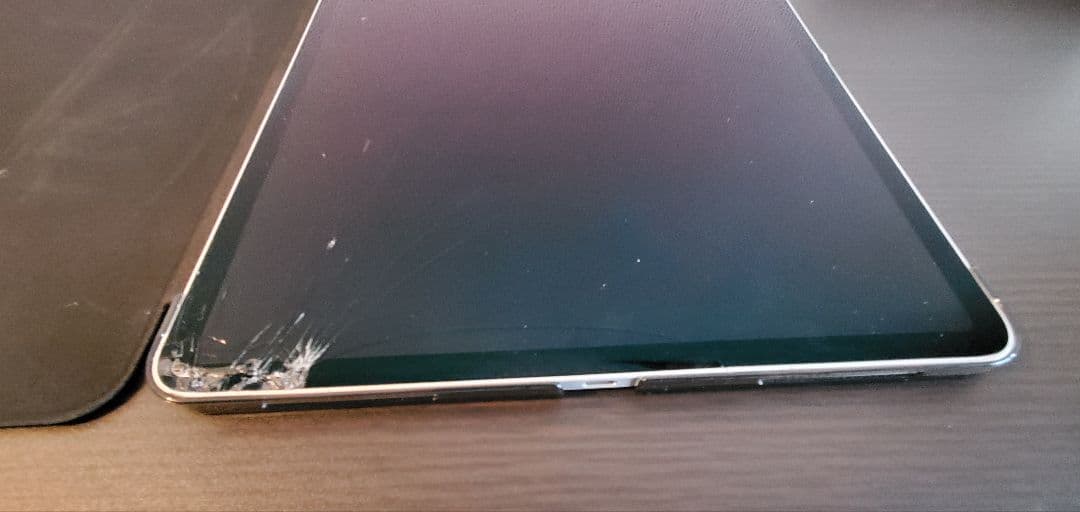 「第3世代」iPad Pro 12.9 1TB 画面ひび割れ