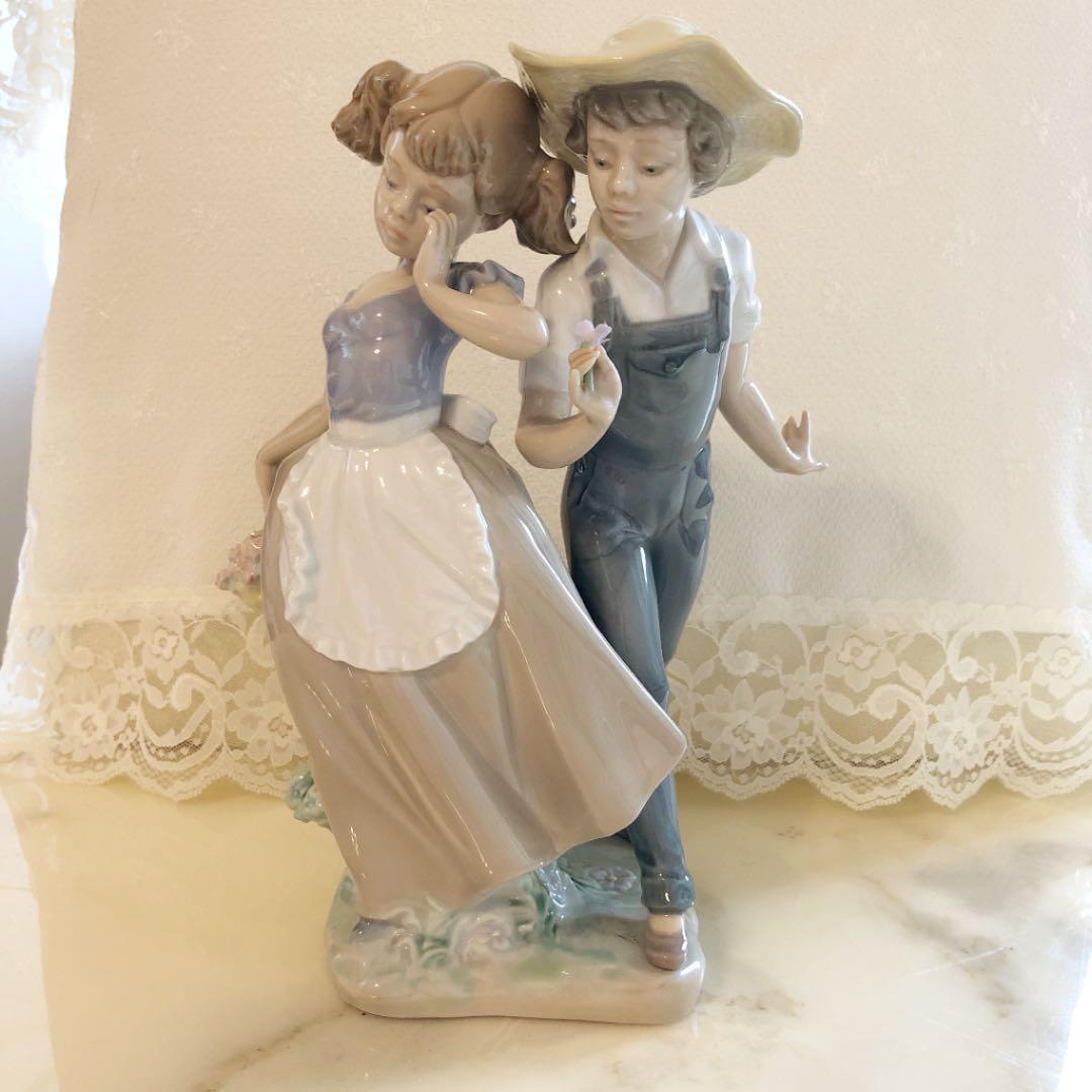 リヤドロ磁器人形5292☆Love In B loom恋の花が咲く【絶版】美品