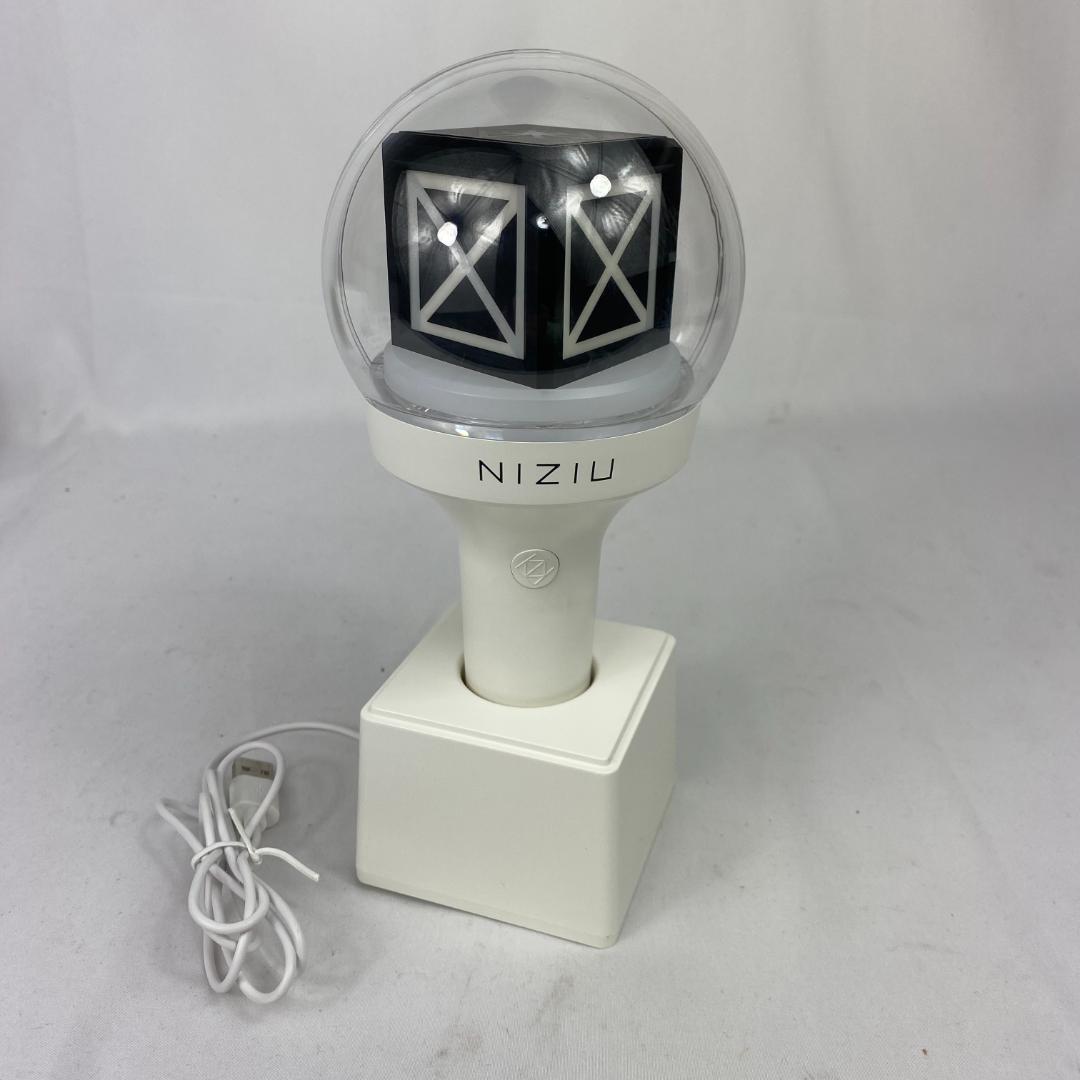 ★美品 NiziU ペンライト OFFICIAL LIGHT STICK