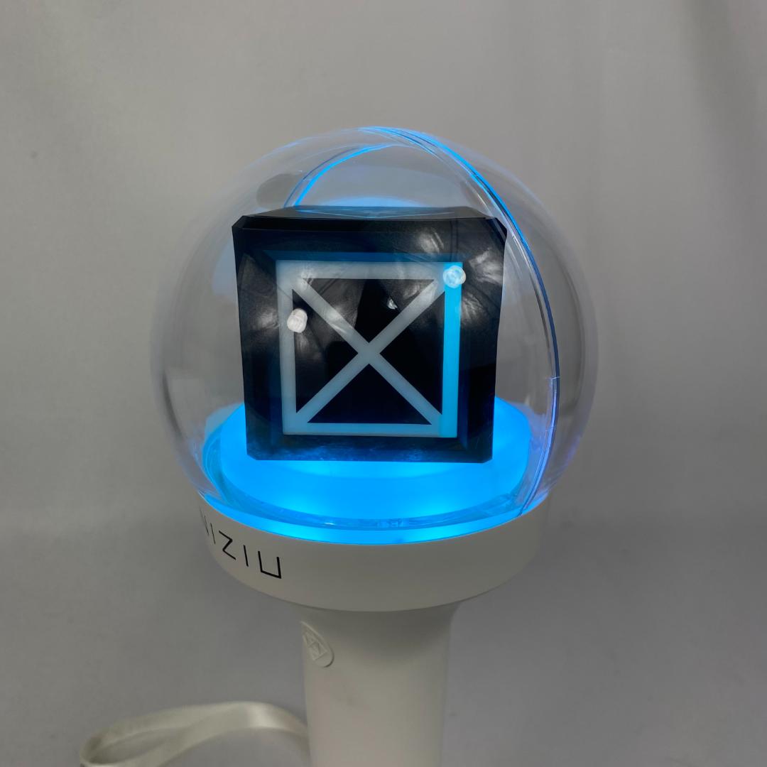 ★美品 NiziU ペンライト OFFICIAL LIGHT STICK