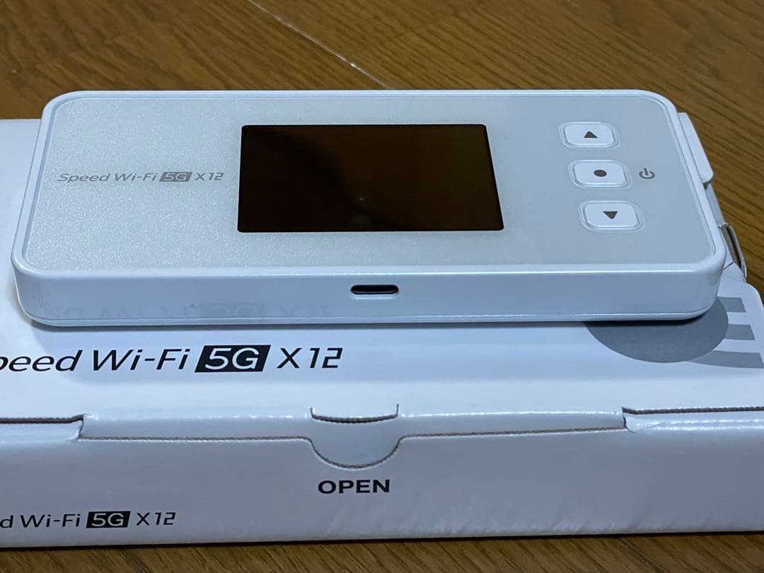 Speed Wi-Fi 5G X12 NAR03 モバイルルーター 付属品あり