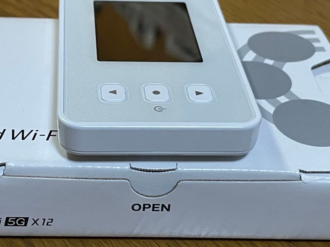 Speed Wi-Fi 5G X12 NAR03 モバイルルーター 付属品あり