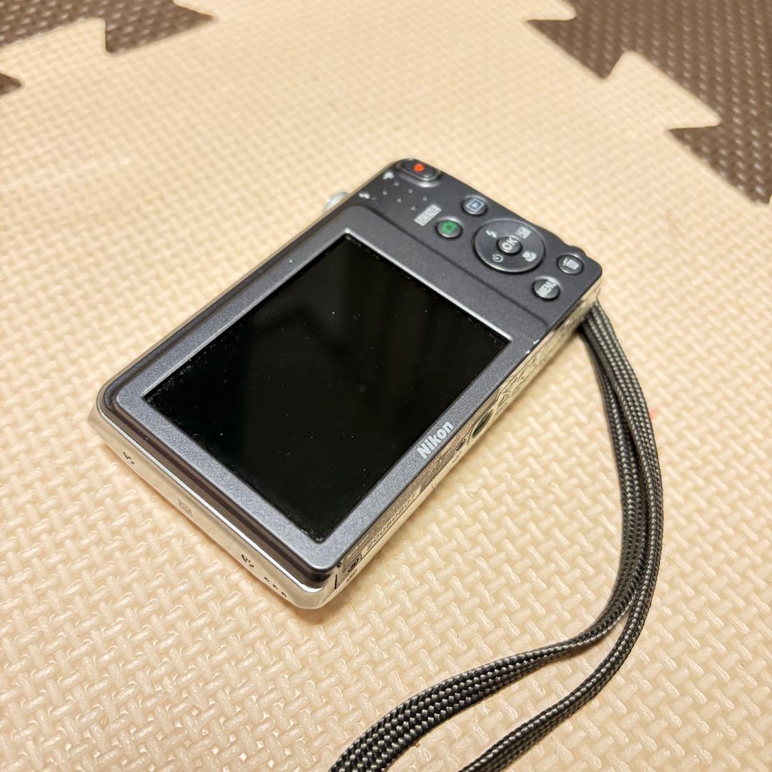 Nikon COOLPIX S3700 デジタルカメラ