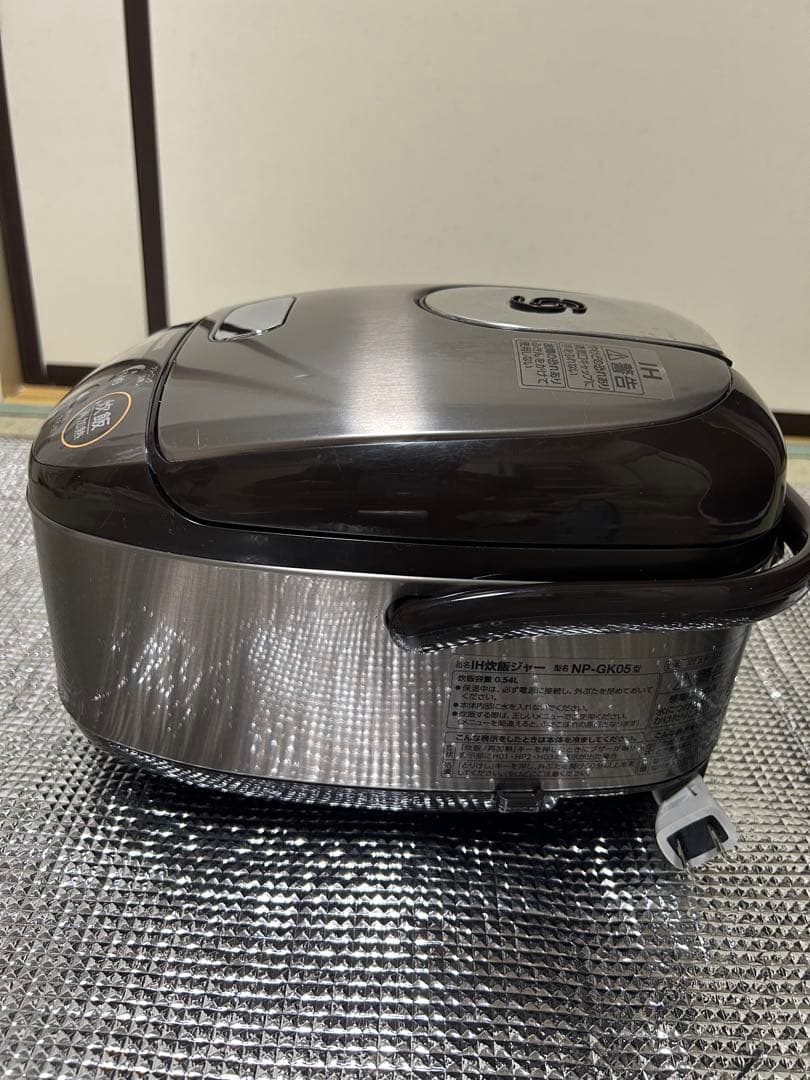 象印 NP-GK05 IH炊飯器 シルバー　2021年製
