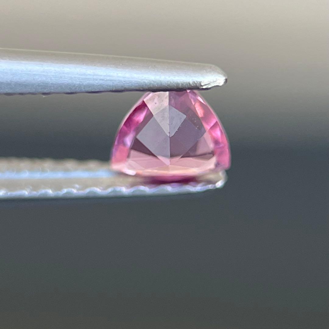 スリランカ非加熱産天然ピンクサファイアルース