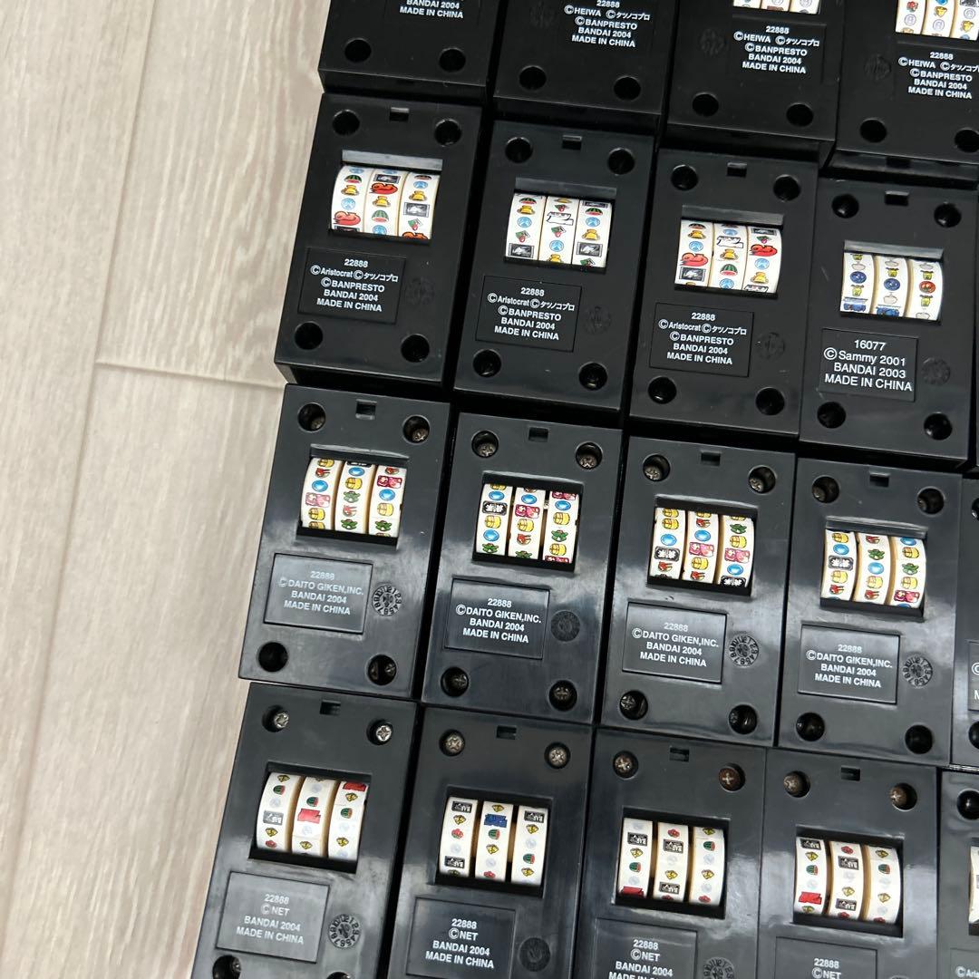 パチスロフィギュア　ミニチュア