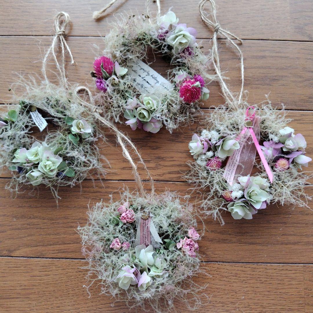 オレガノとスモークツリーのプチリース  クリーピングタイムベース