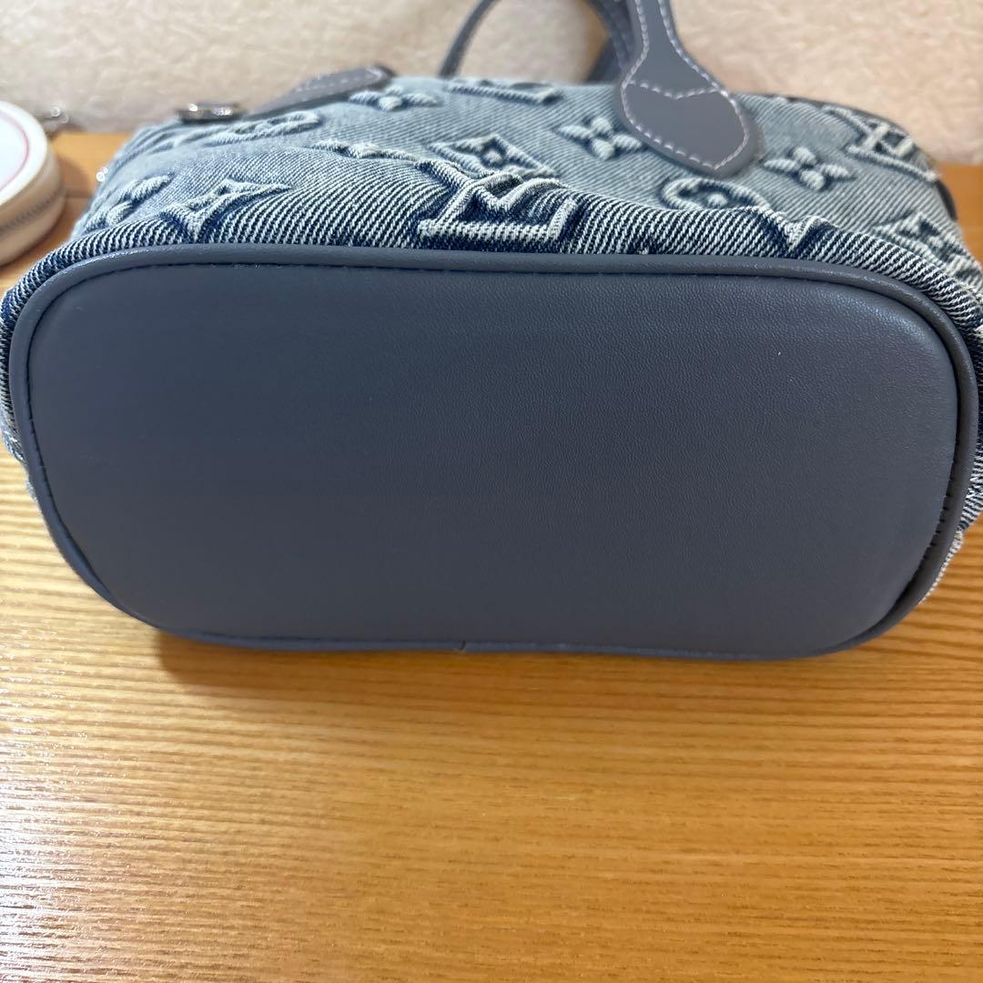 CAFE　LOUIS VUITTON デニムモノグラム柄ノベルティバック