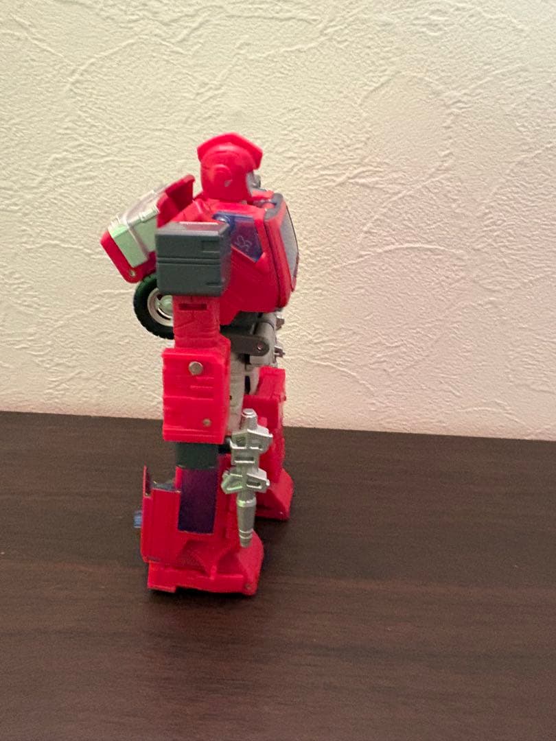 アイアンハイド トランスフォーマー　スタジオシリーズ