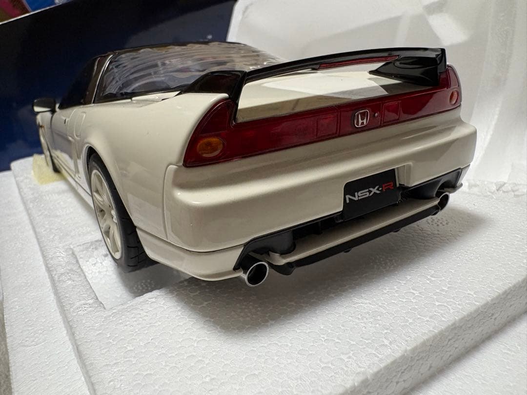 オートアート 1/18 ホンダ NSX-R NA2 ホワイト