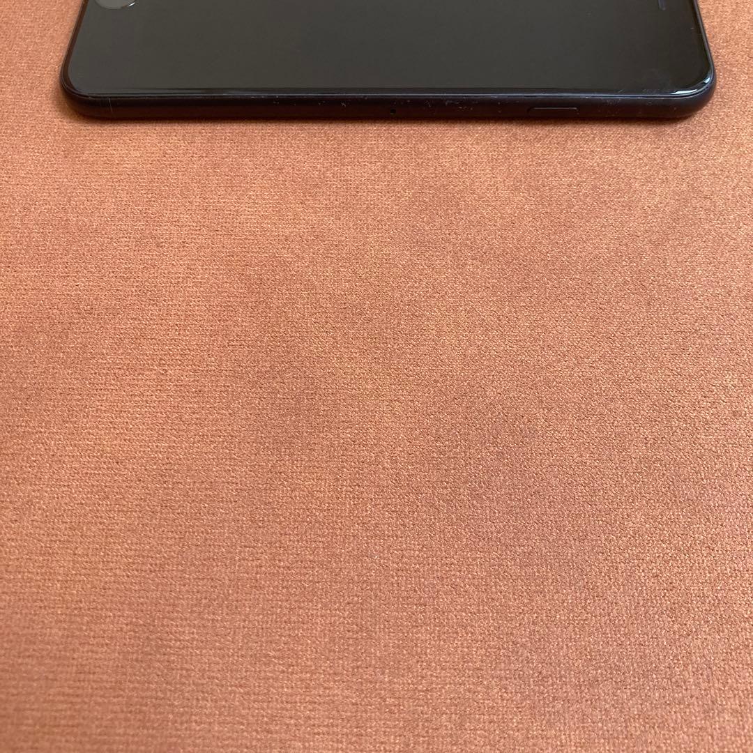 4158【早い者勝ち】美品☆電池新品☆iPhoneSE2 64GB SIMフリー