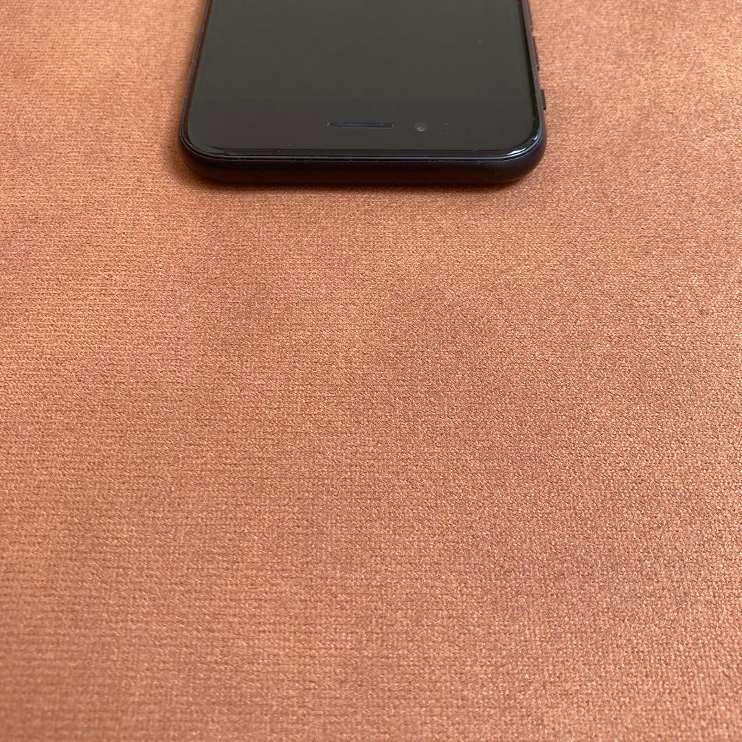 4158【早い者勝ち】美品☆電池新品☆iPhoneSE2 64GB SIMフリー