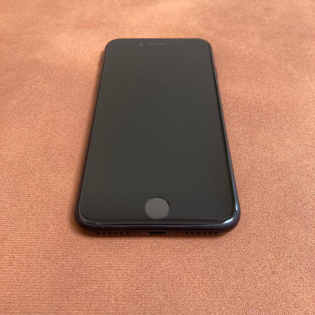 4158【早い者勝ち】美品☆電池新品☆iPhoneSE2 64GB SIMフリー