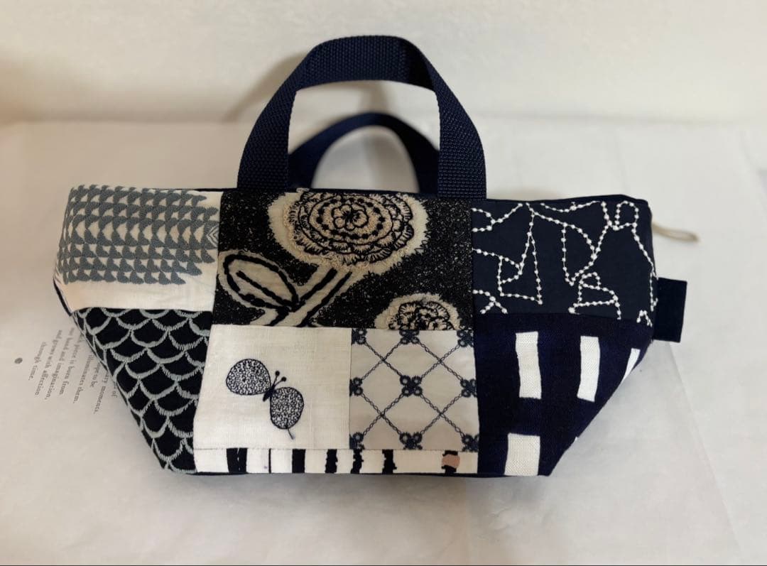 ハンドメイド　ミナ ペルホネン　ピースファブリック　角底トート