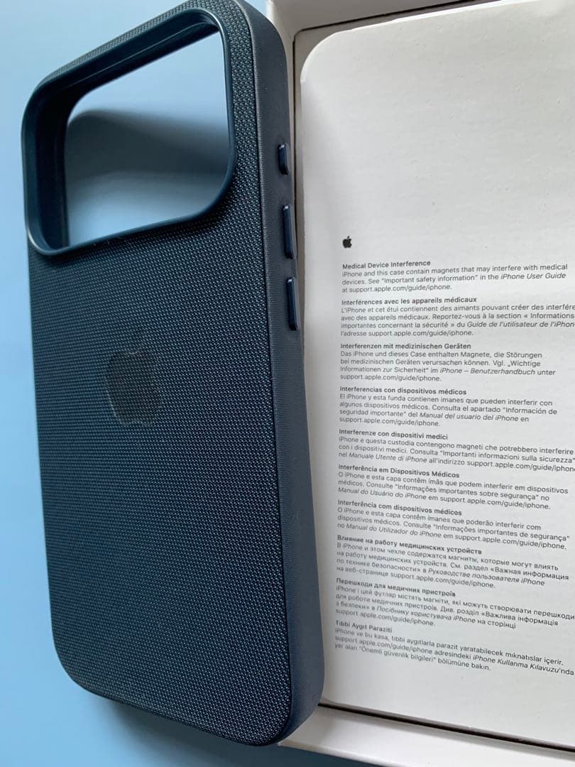 iPhone 17ProMax 美品未開封 テックウーブンケース ブルー