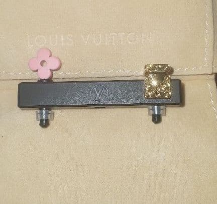Louis Vuittonイヤホンジャック 2ケ