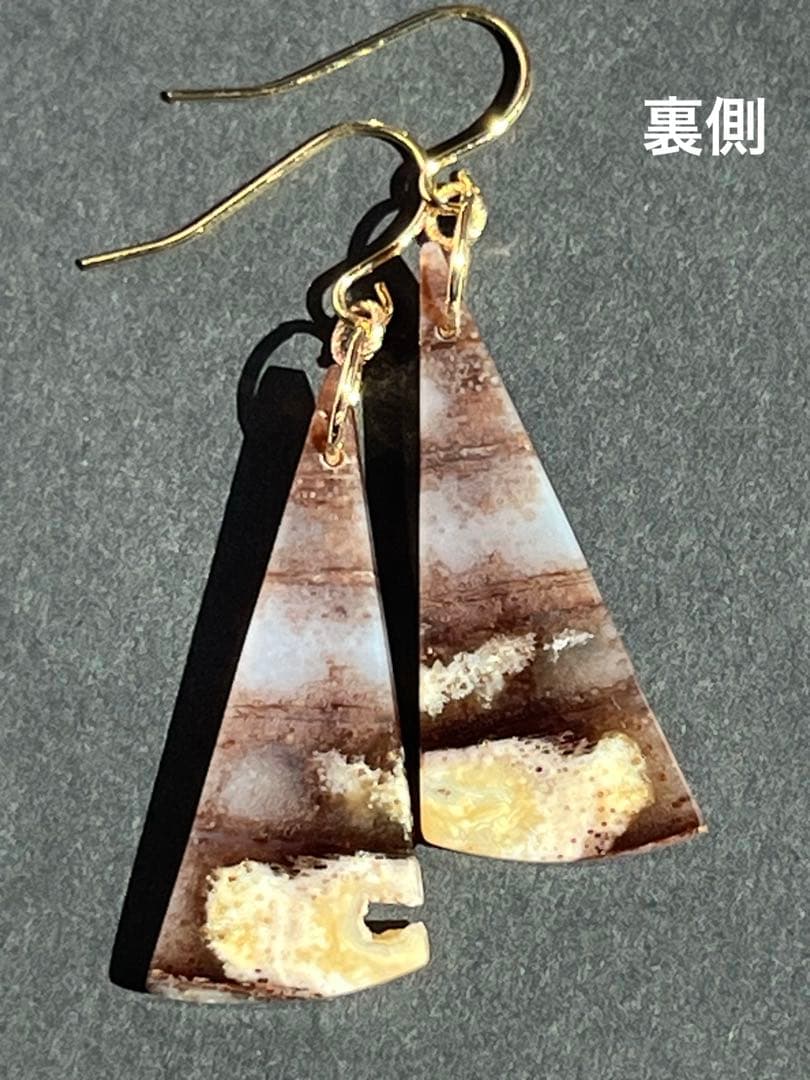 ＊14kgf 大粒ブラウンオパライズドウッド ピアス