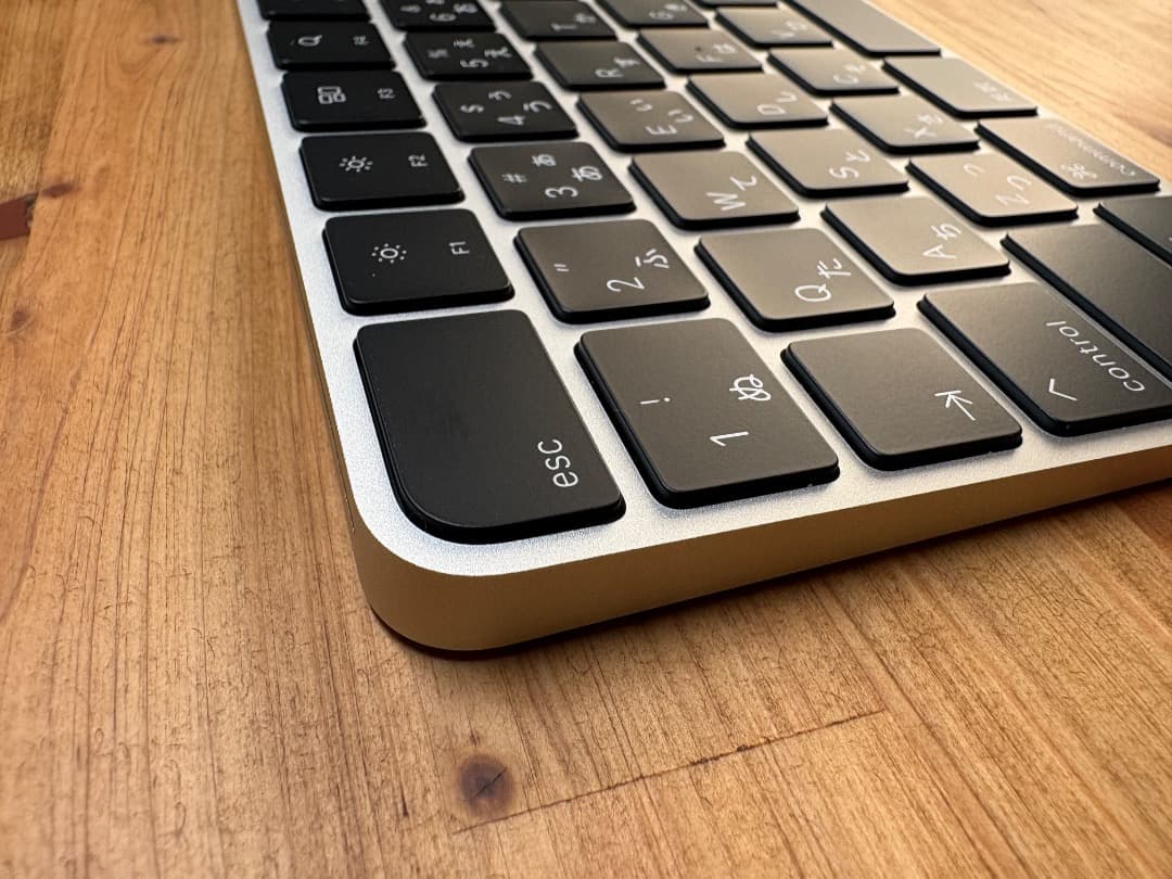 MagicKeyboard テンキ USB–C JIS ブラック TouchID