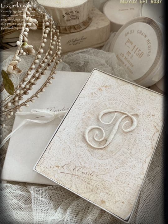 №1【1点のみ】フランス アンティーク イニシャル刺繍シートBOX付