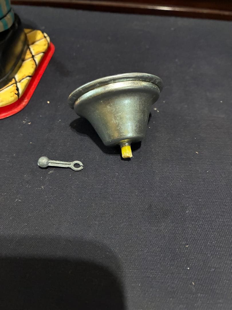 Gino Balloon Blower ブリキのシャボン玉おじさん