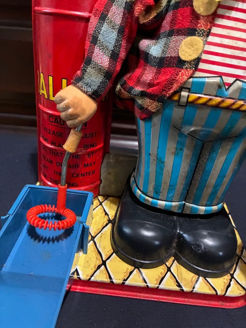 Gino Balloon Blower ブリキのシャボン玉おじさん