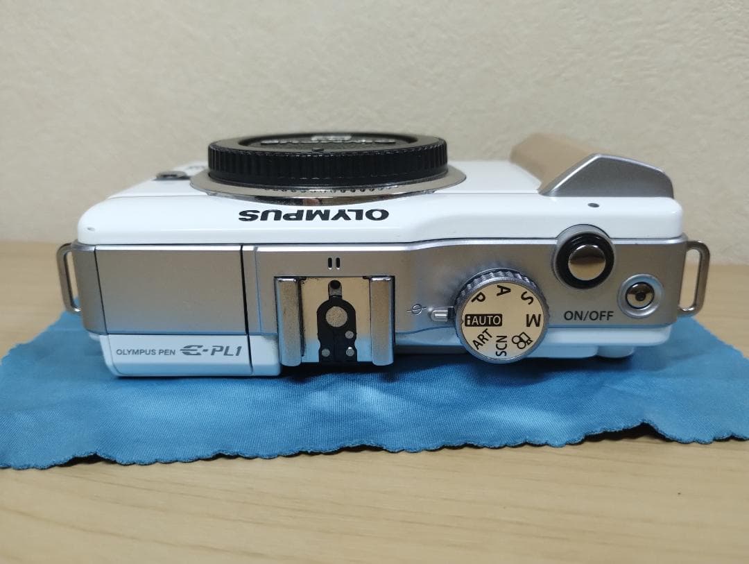 ✨美品✨ オリンパス OLYMPUS PEN Lite E-PL1 ボディ 白