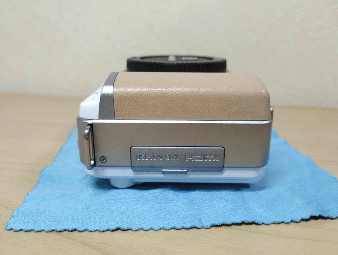 ✨美品✨ オリンパス OLYMPUS PEN Lite E-PL1 ボディ 白